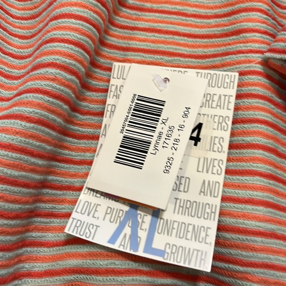LuLaRoe Lynnae size XL Stripped Long Sleeve Tunic - Picture 5 of 5